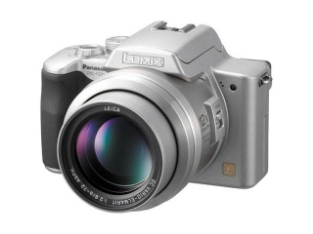 Slika Digitalni fotoaparat Panasonic Lumix DMC-FZ20 (srebrn)